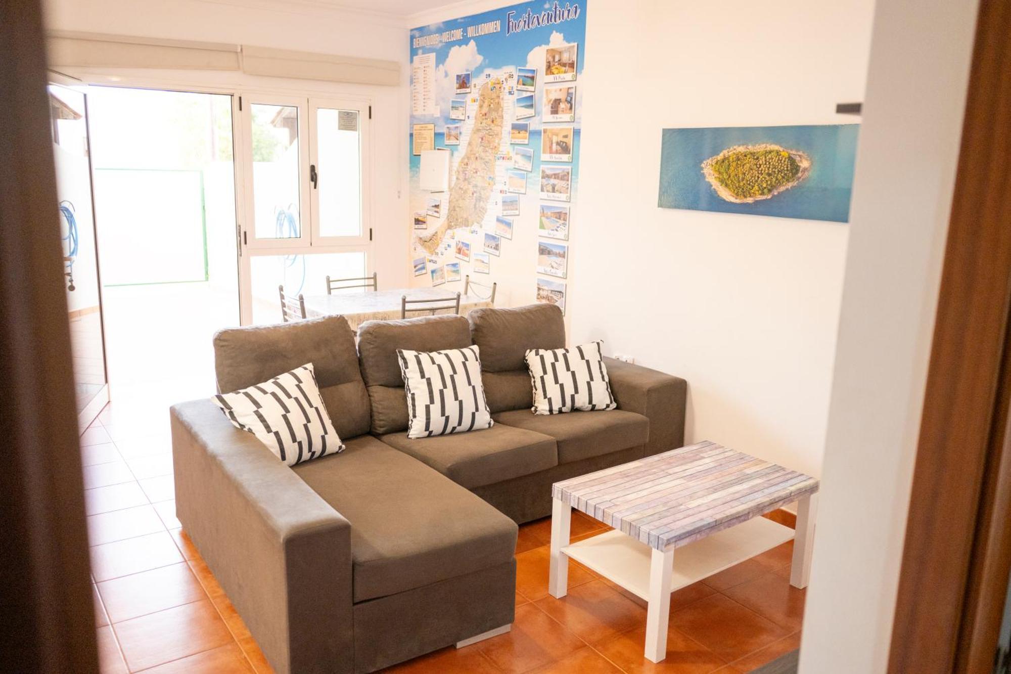 Amolan Vv Airport Apartment El Matorral Екстериор снимка